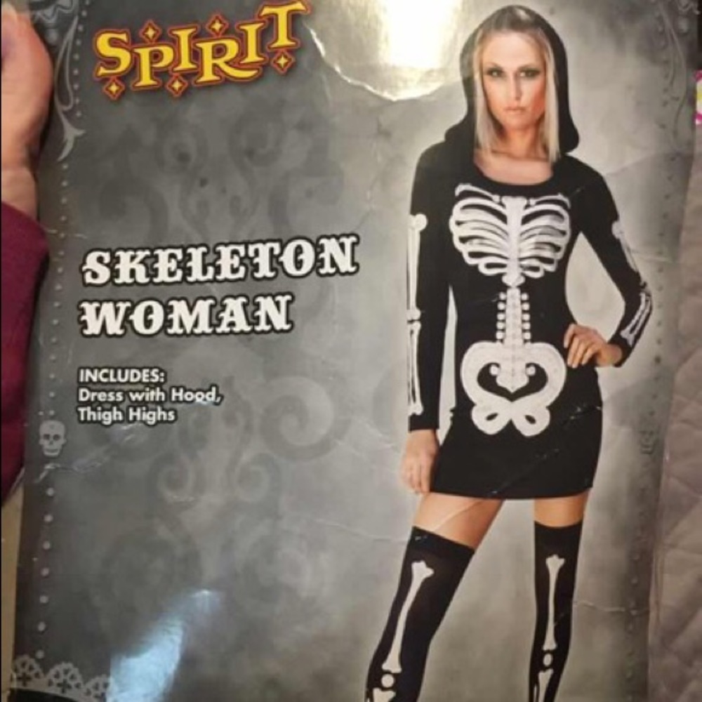 Skeleton costume